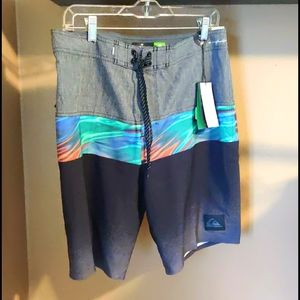 Mens Quicksilver boardshorts